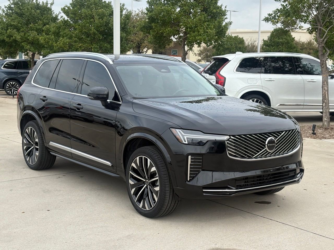 New 2026 Volvo XC90 B5 Core w/ Protection Package Premier image 5