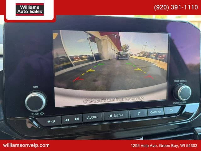Used 2023 Nissan Pathfinder SV AWD/4WD image 21