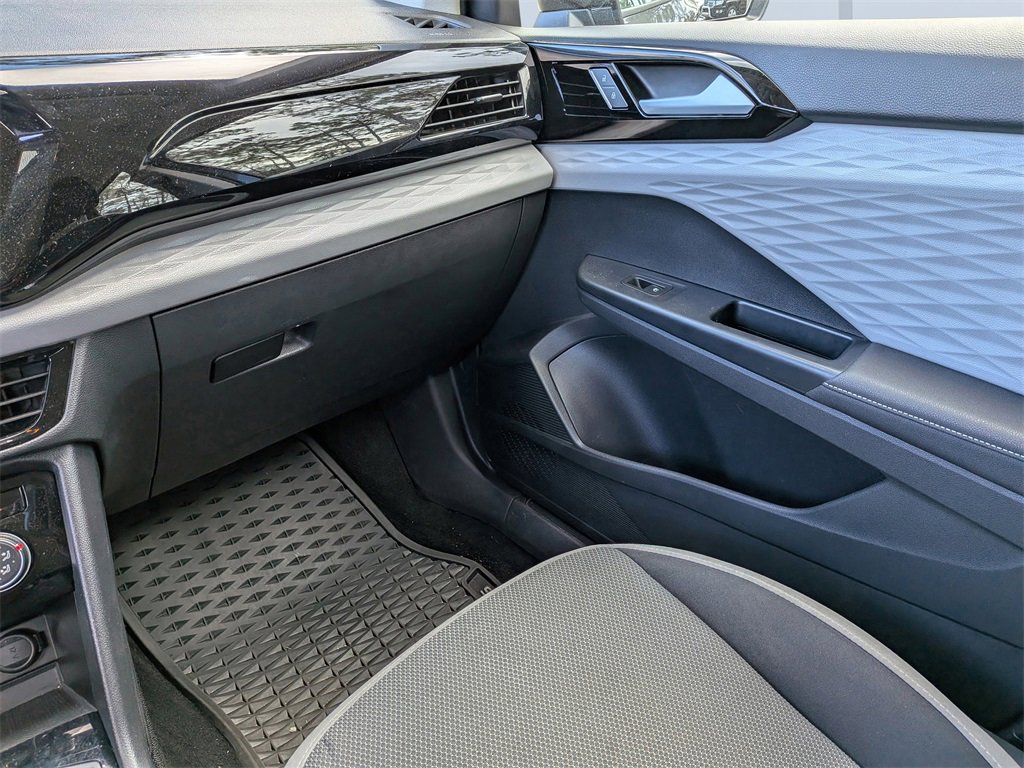 Used 2024 Volkswagen Taos S image 15