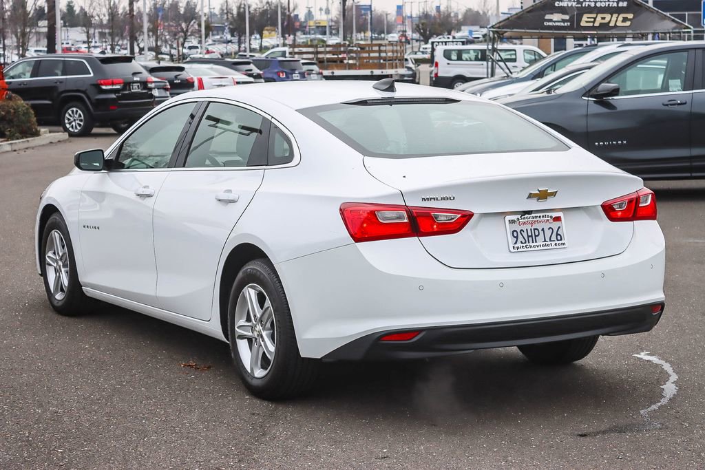 Used 2025 Chevrolet Malibu LS image 2