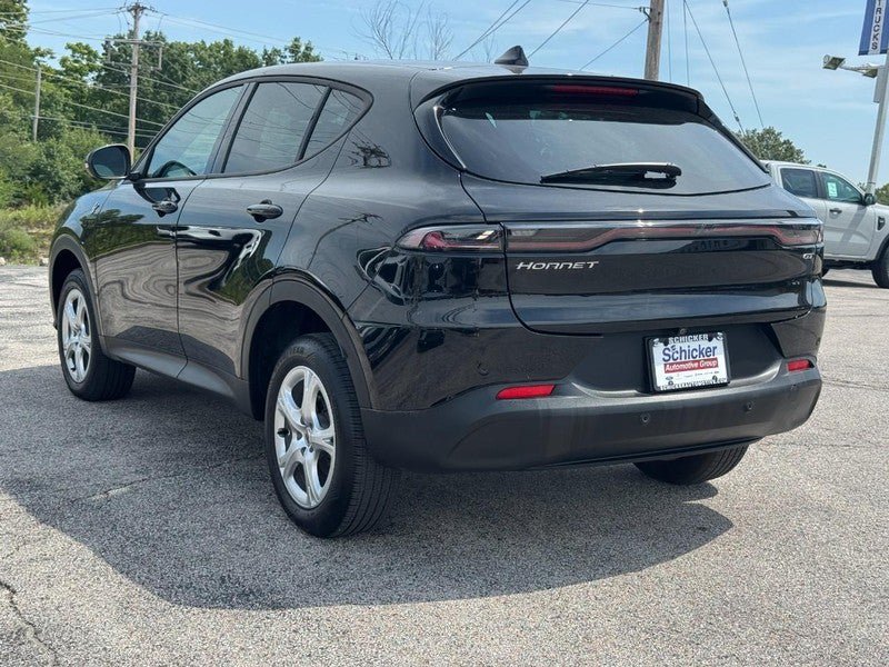 Used 2024 Dodge Hornet GT w/ Cold Weather Group AWD/4WD image 6
