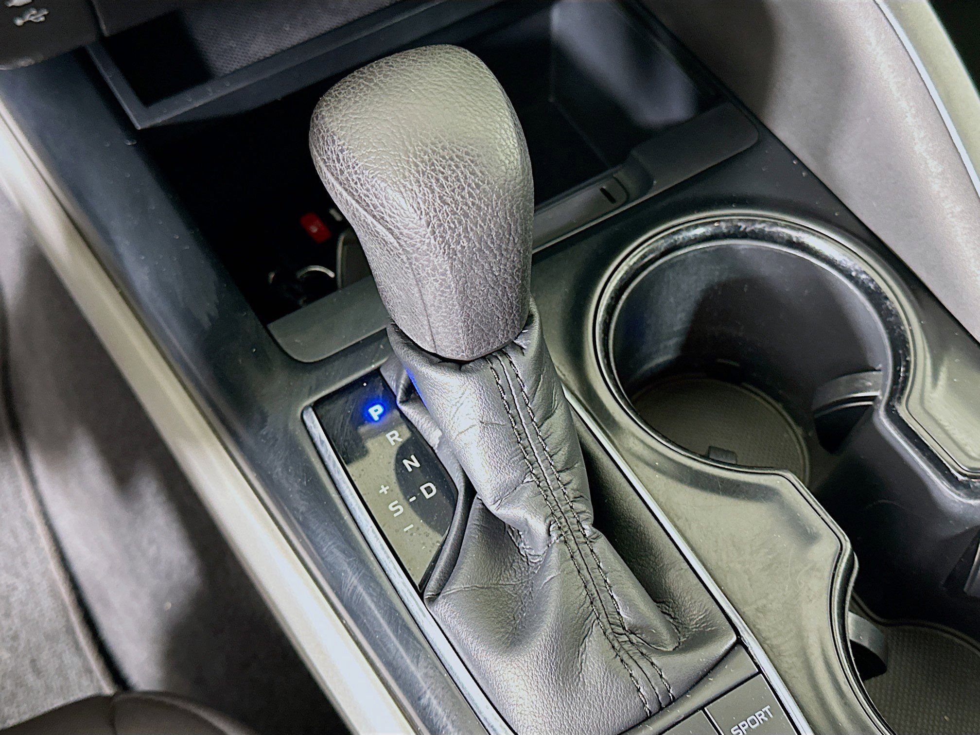 Used 2019 Toyota Camry LE image 23