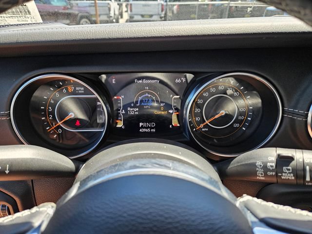 Used 2021 Jeep Wrangler Unlimited Sahara w/ Uconnect 4C Nav & Sound Group AWD/4WD image 27