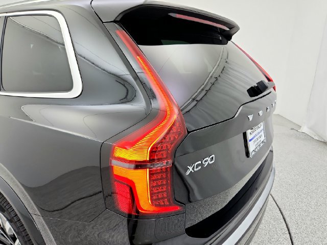 New 2026 Volvo XC90 B6 Plus w/ Protection Package AWD/4WD image 25