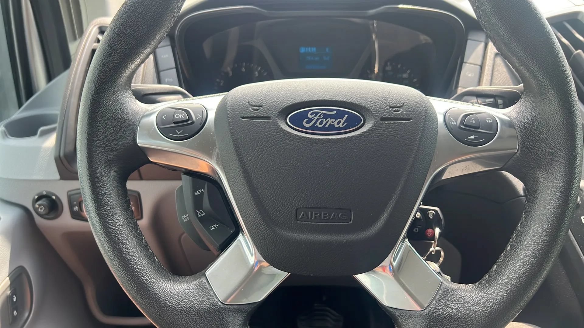 Used 2015 Ford Transit 150 XLT RWD image 23