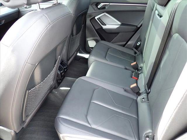 Used 2022 Audi Q3 2.0T Premium Plus w/ Premium Plus Package image 10