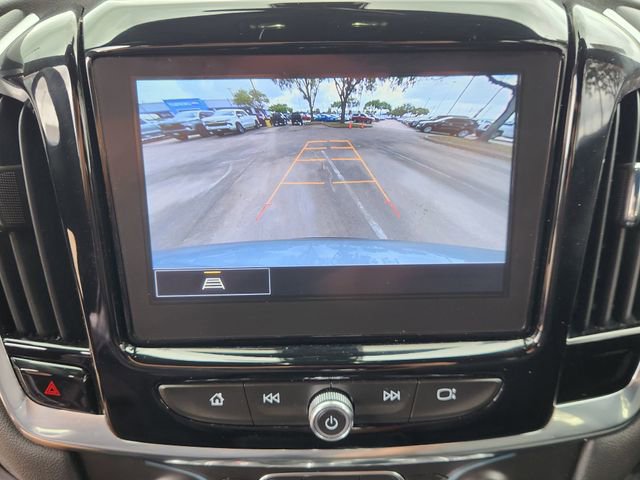 Used 2023 Chevrolet Traverse LT image 17