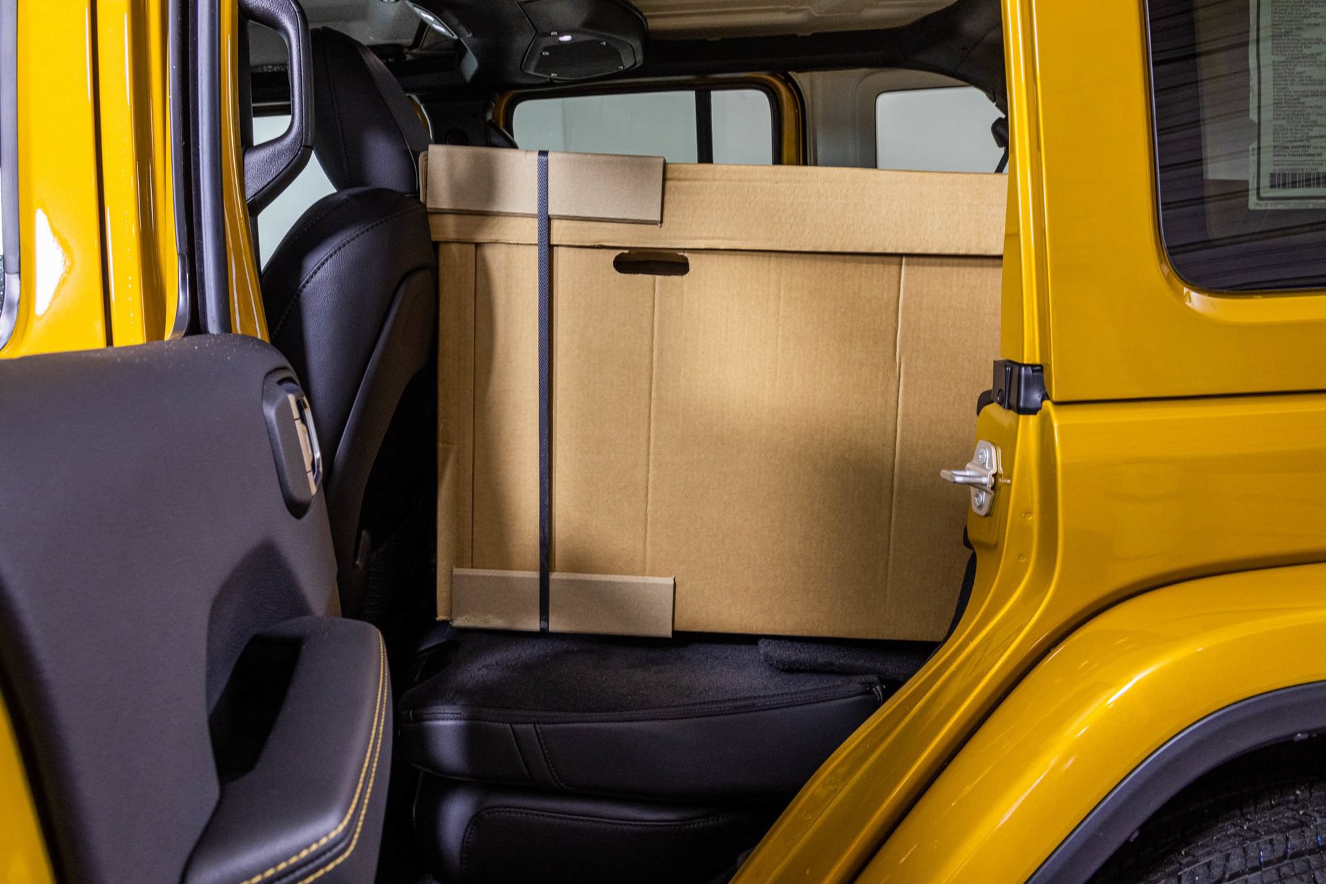 New 2026 Jeep Wrangler Unlimited Sahara AWD/4WD image 34