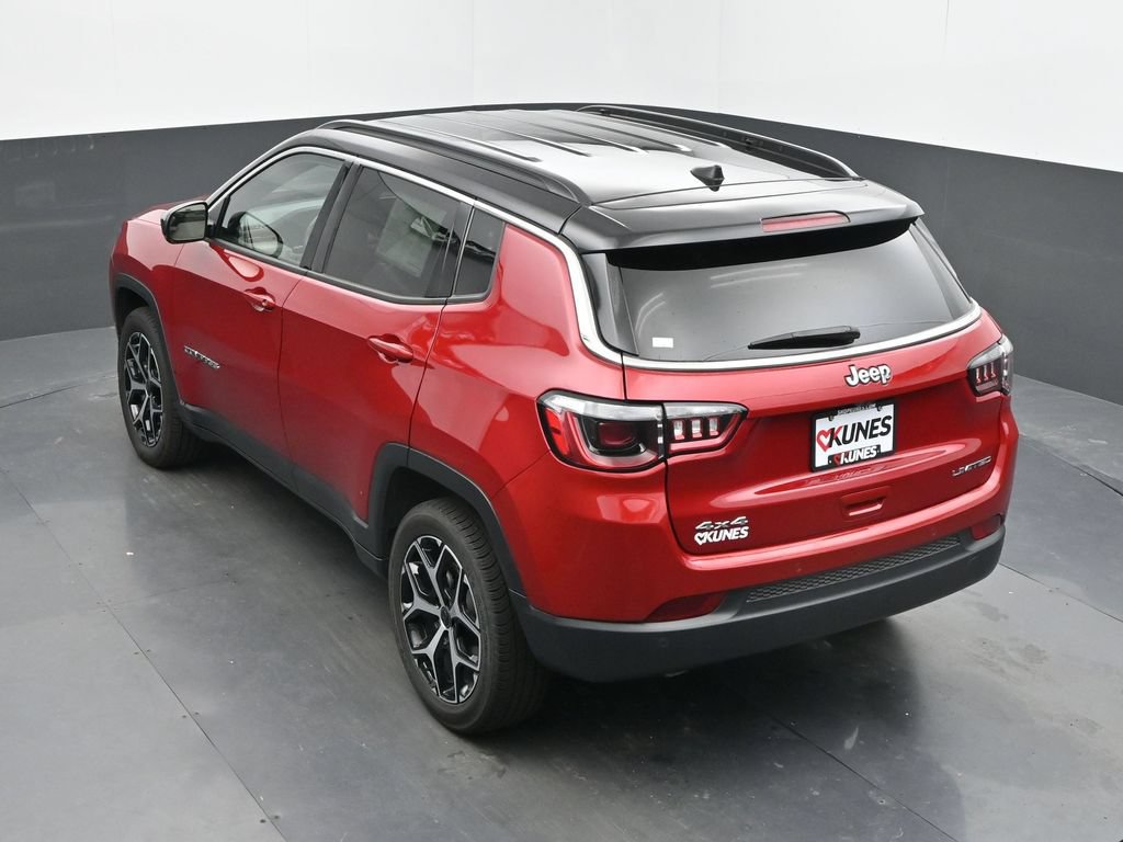 Used 2025 Jeep Compass Limited AWD/4WD image 41