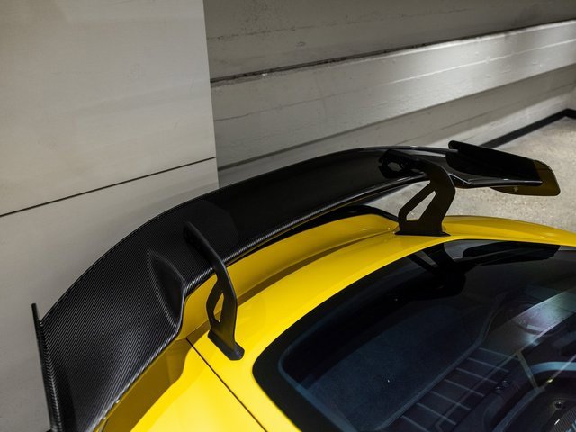 Used 2023 Porsche 718 Cayman GT4 RS image 16