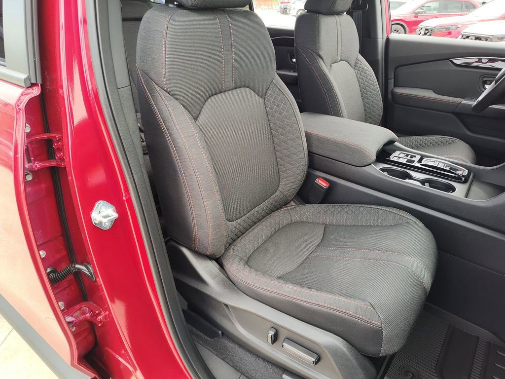 New 2026 Honda Pilot Sport image 12