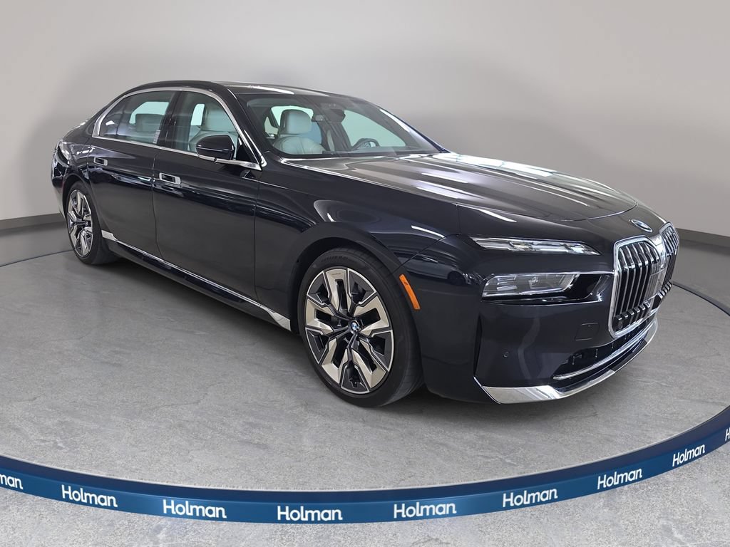 Used 2023 BMW i7 xDrive60 AWD/4WD image 4