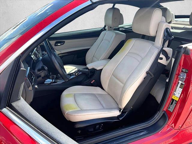 Used 2013 BMW 328i Convertible image 24