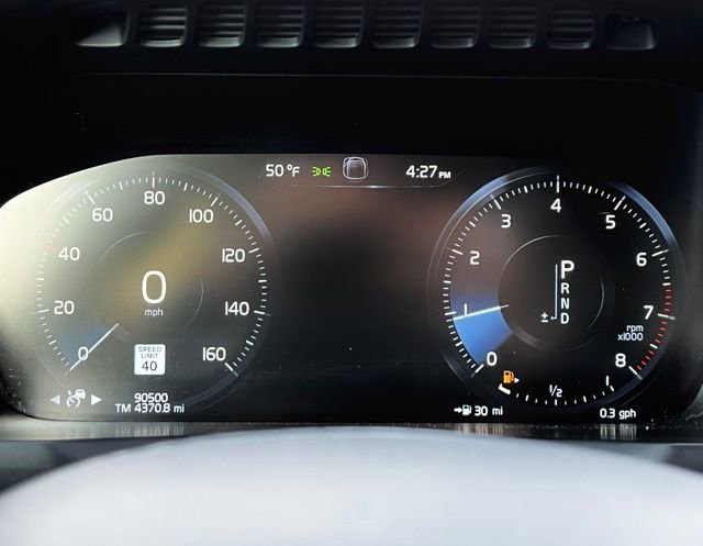 Used 2020 Volvo XC90 T6 Momentum image 35