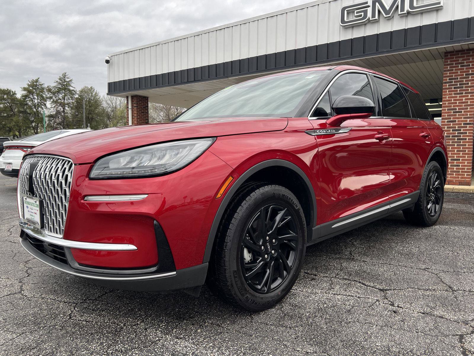 Used 2025 Lincoln Corsair AWD image 11