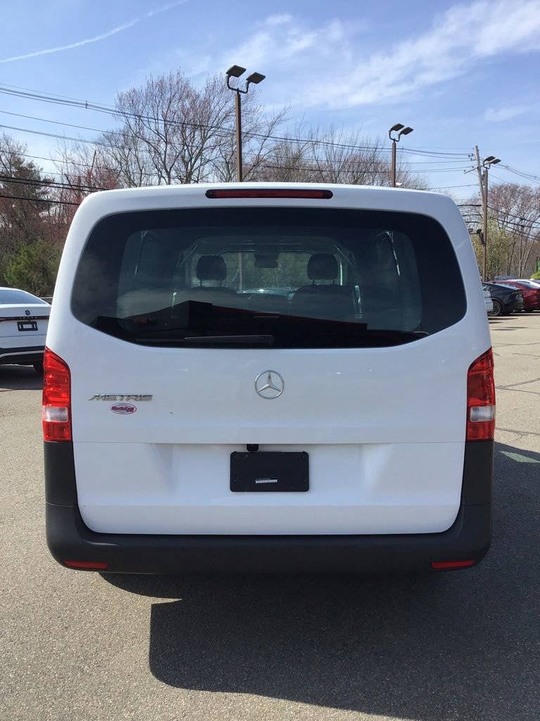Used 2022 Mercedes-Benz Metris image 4
