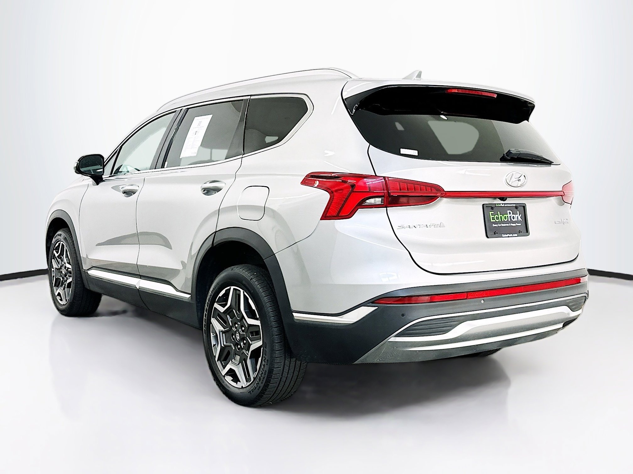 Used 2023 Hyundai Santa Fe SEL Premium image 5