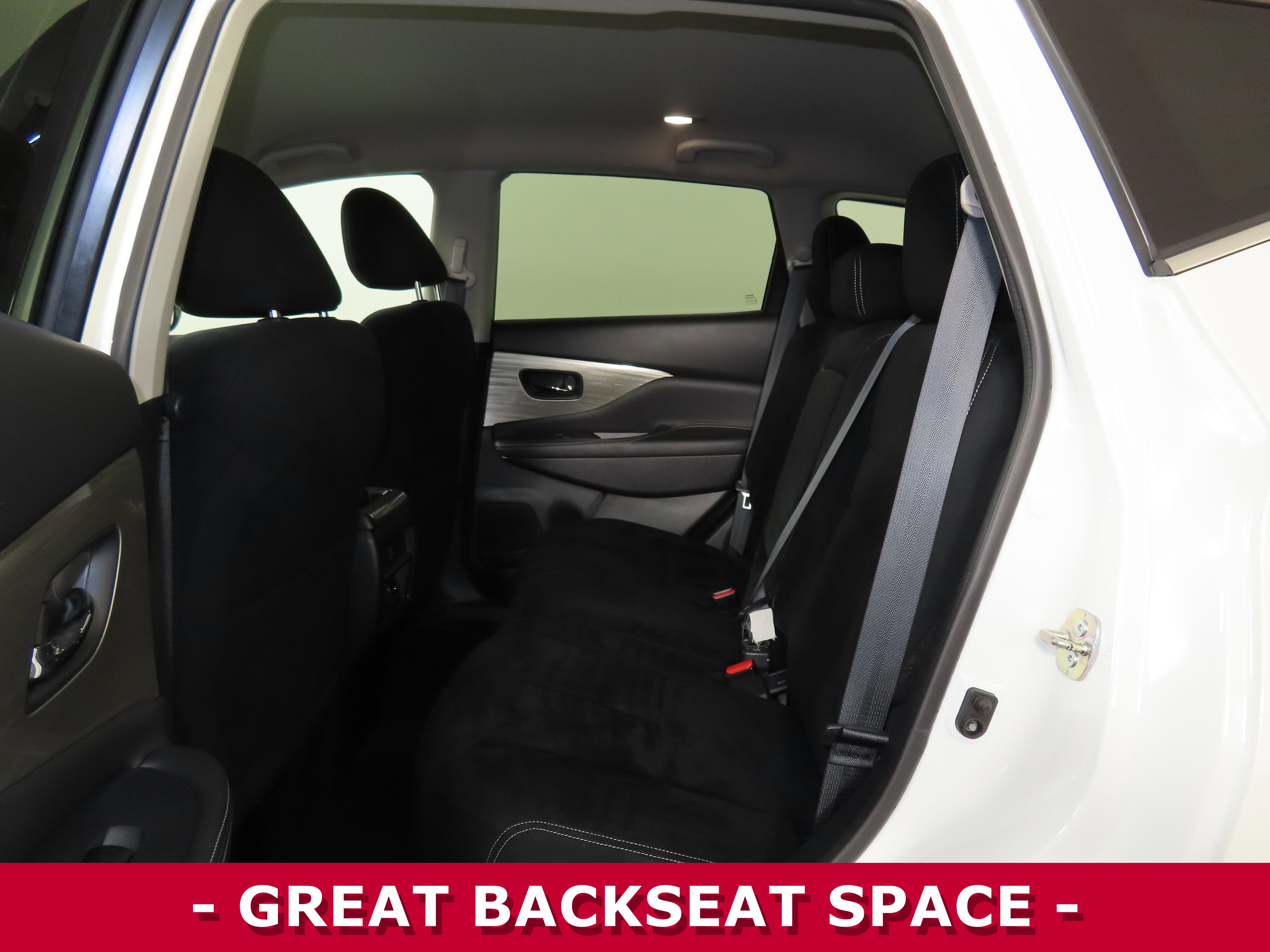 Used 2018 Nissan Murano S image 9