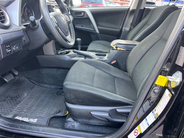 Used 2018 Toyota RAV4 LE image 25