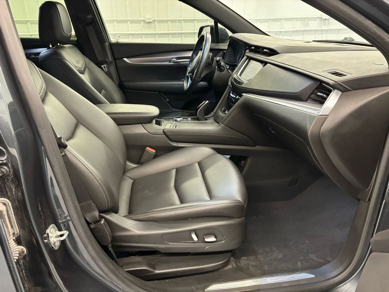 Used 2021 Cadillac XT5 Luxury image 31