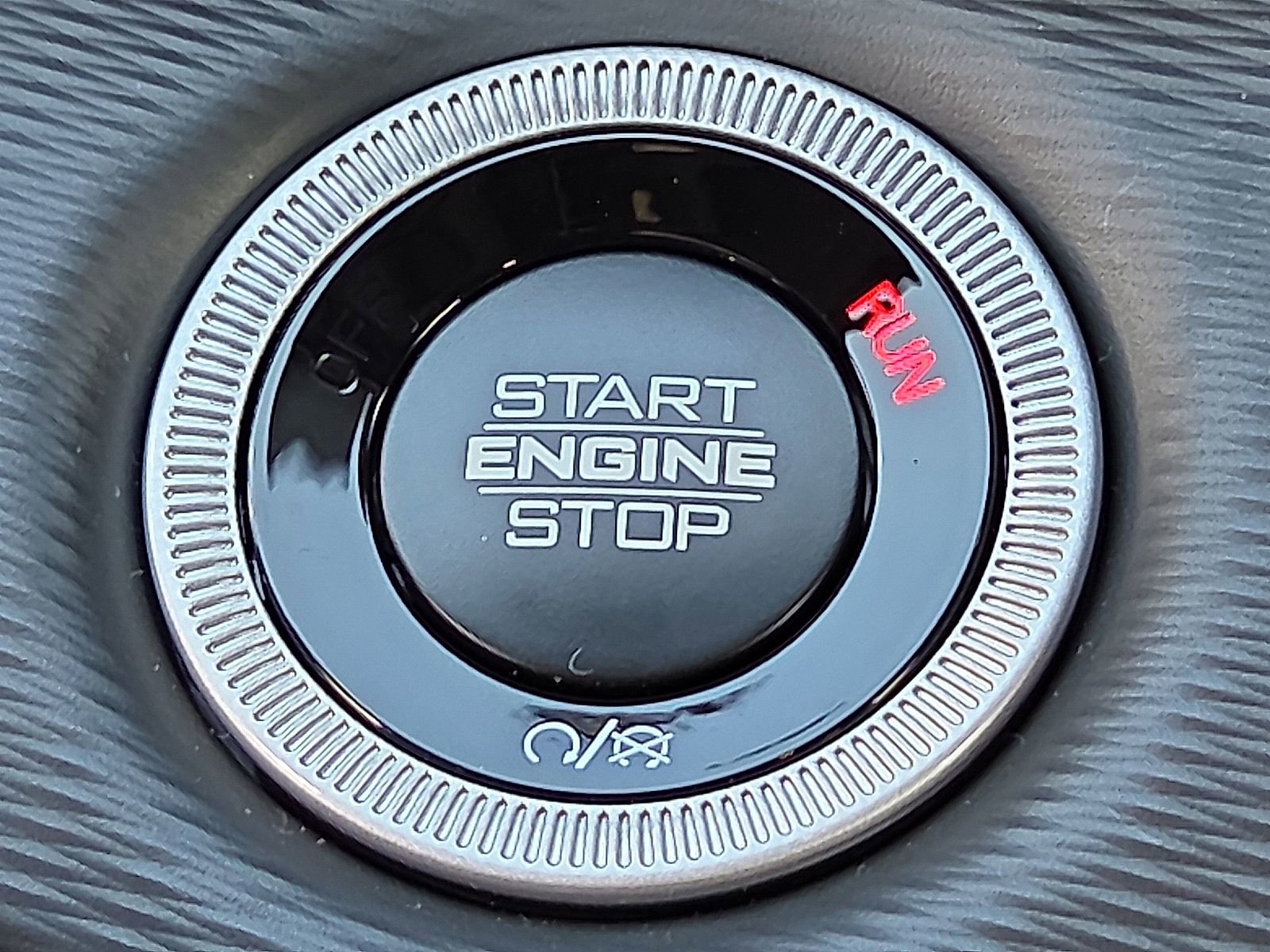 New 2025 Jeep Grand Cherokee L Laredo w/ Luxury Tech Group I image 19