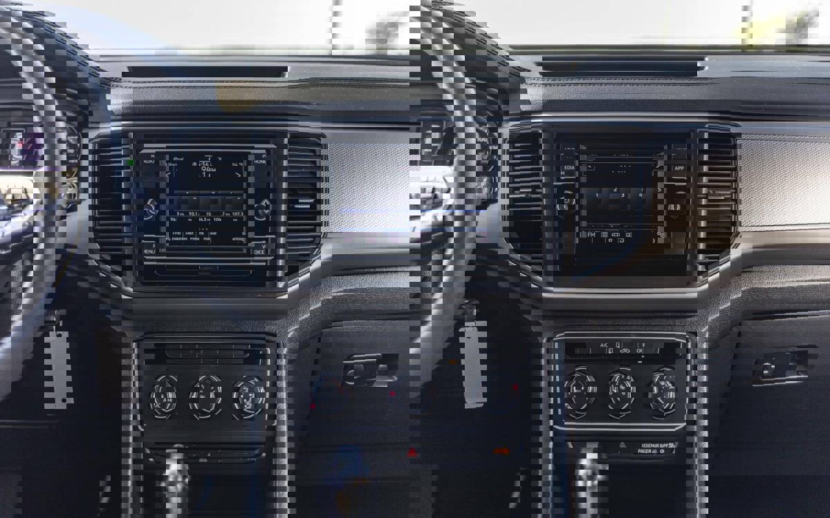 Used 2020 Volkswagen Atlas Cross Sport S image 9