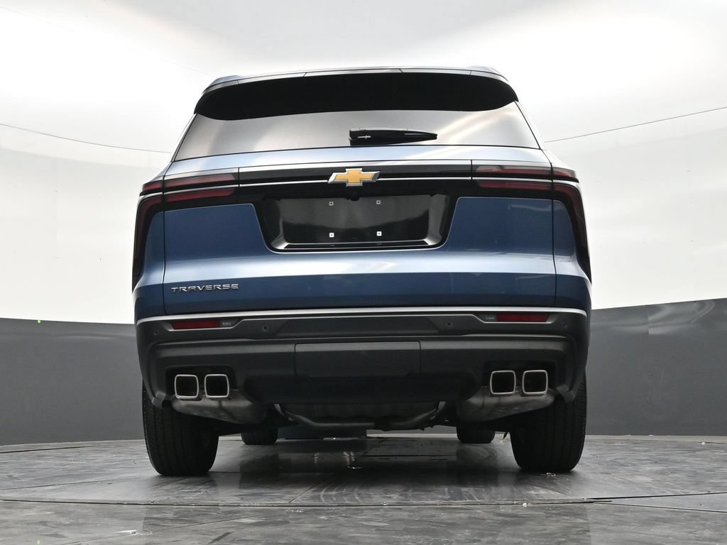 Used 2024 Chevrolet Traverse LS FWD image 24