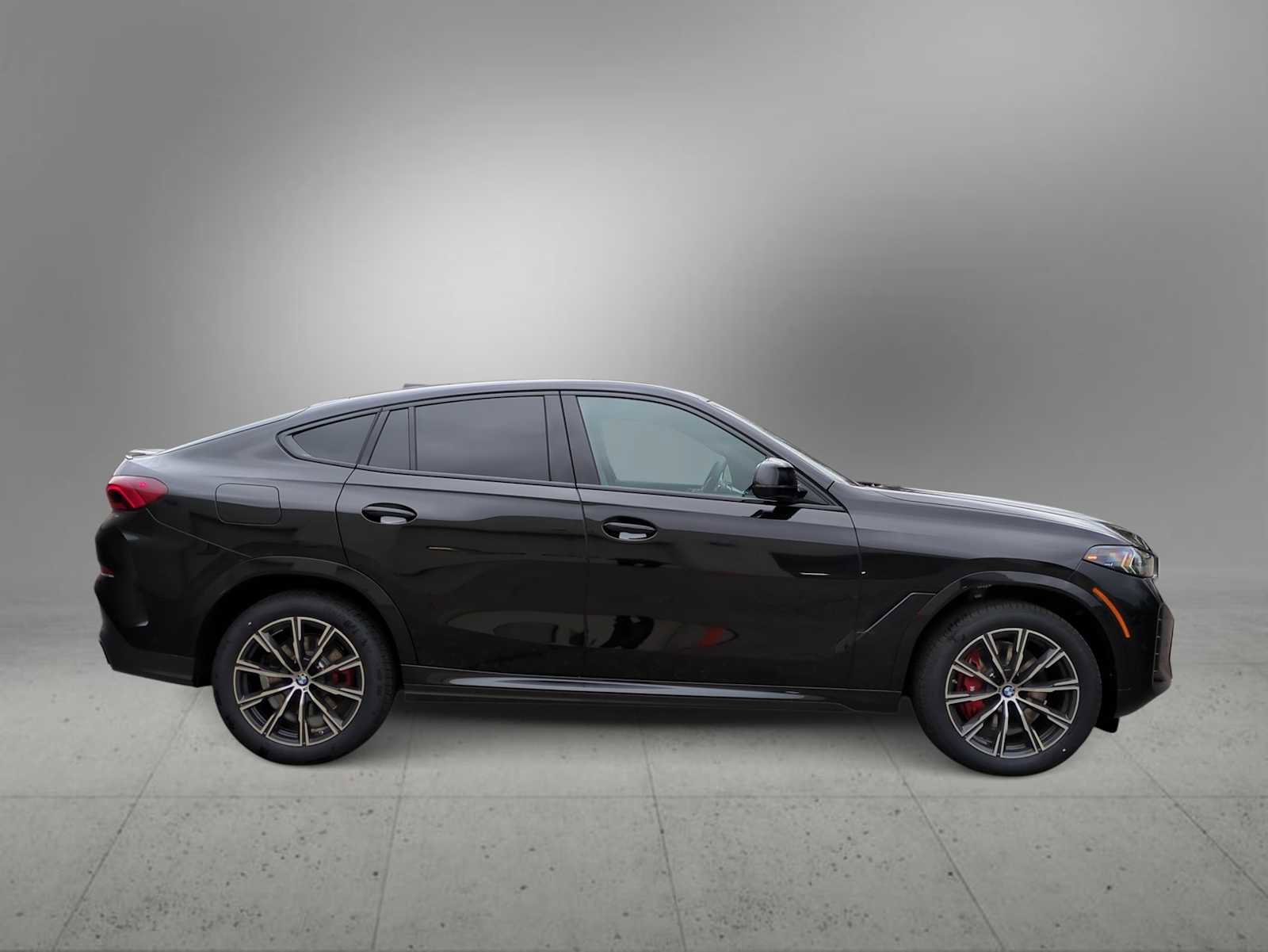 New 2026 BMW X6 xDrive40i w/ Climate Comfort Package image 9