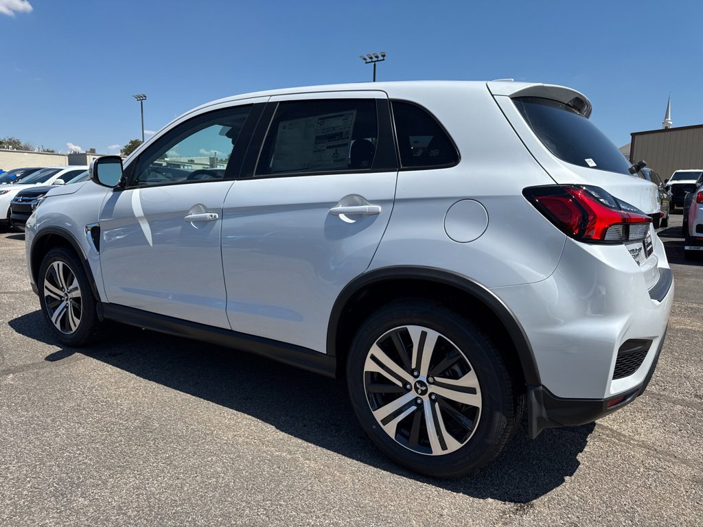 New 2027 Mitsubishi Outlander Sport SE FWD image 6