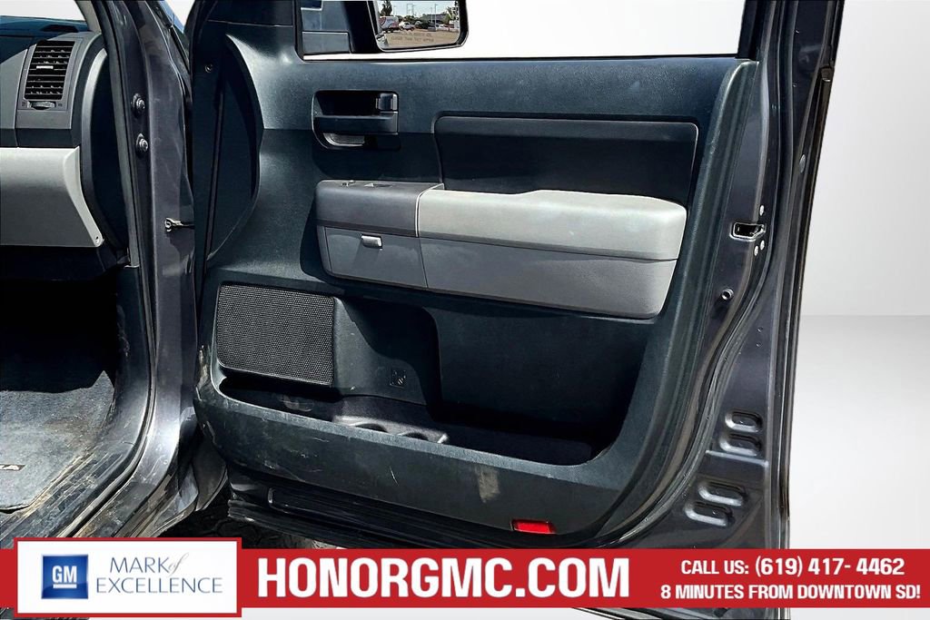 Used 2012 Toyota Tundra 2WD CrewMax w/ Tow Pkg image 27