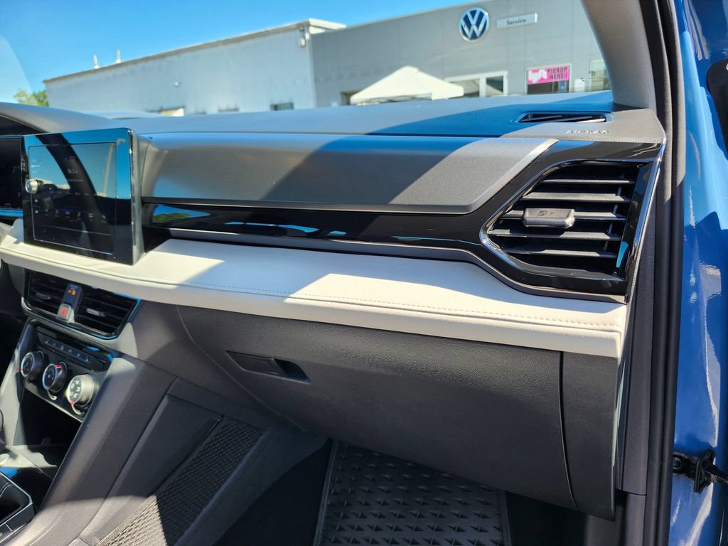 Used 2025 Volkswagen Taos S AWD/4WD image 13