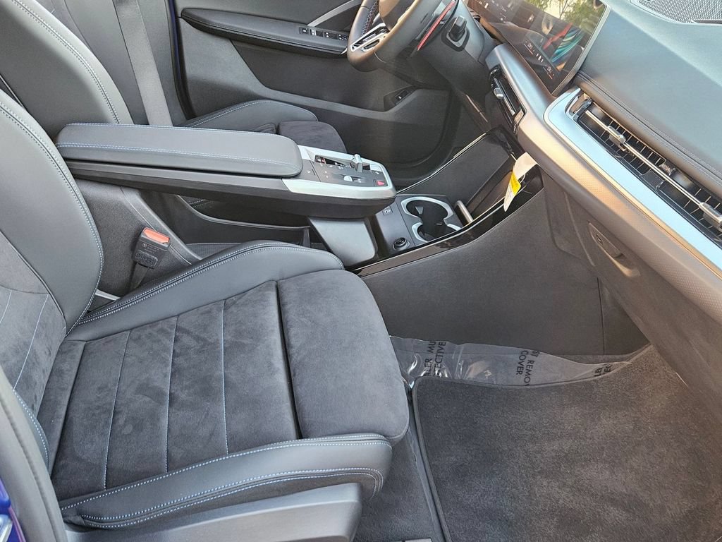 Certified 2025 BMW X1 M35i AWD/4WD image 19