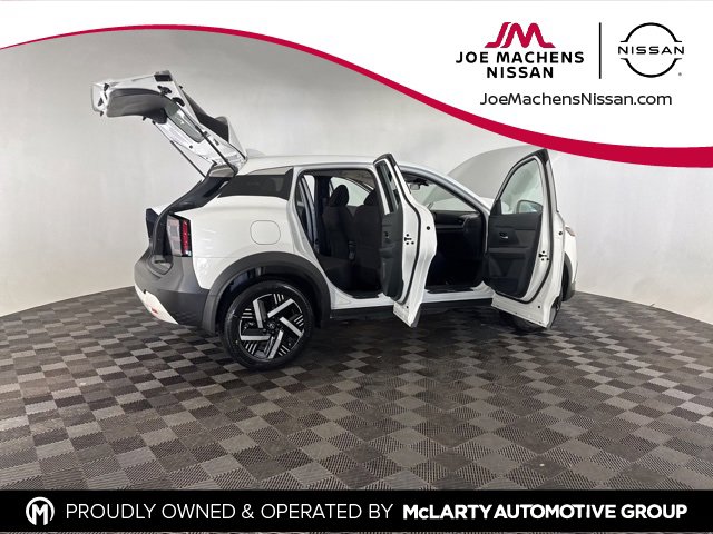 Certified 2025 Nissan Kicks SV w/ Illumination Package image 14