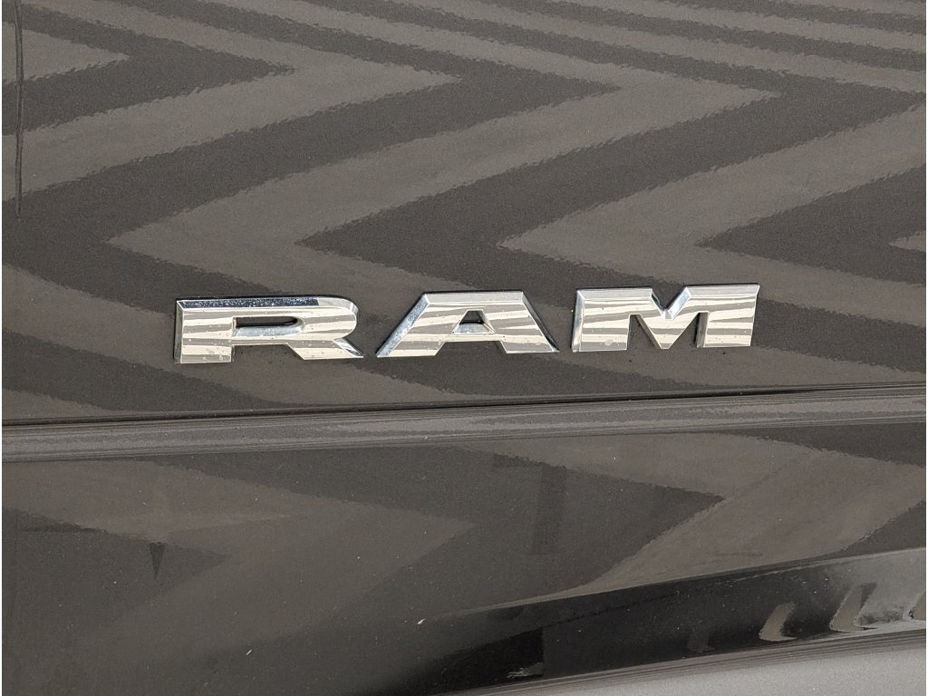 Used 2021 RAM 3500 Big Horn w/ Level 1 Equipment Group AWD/4WD image 4