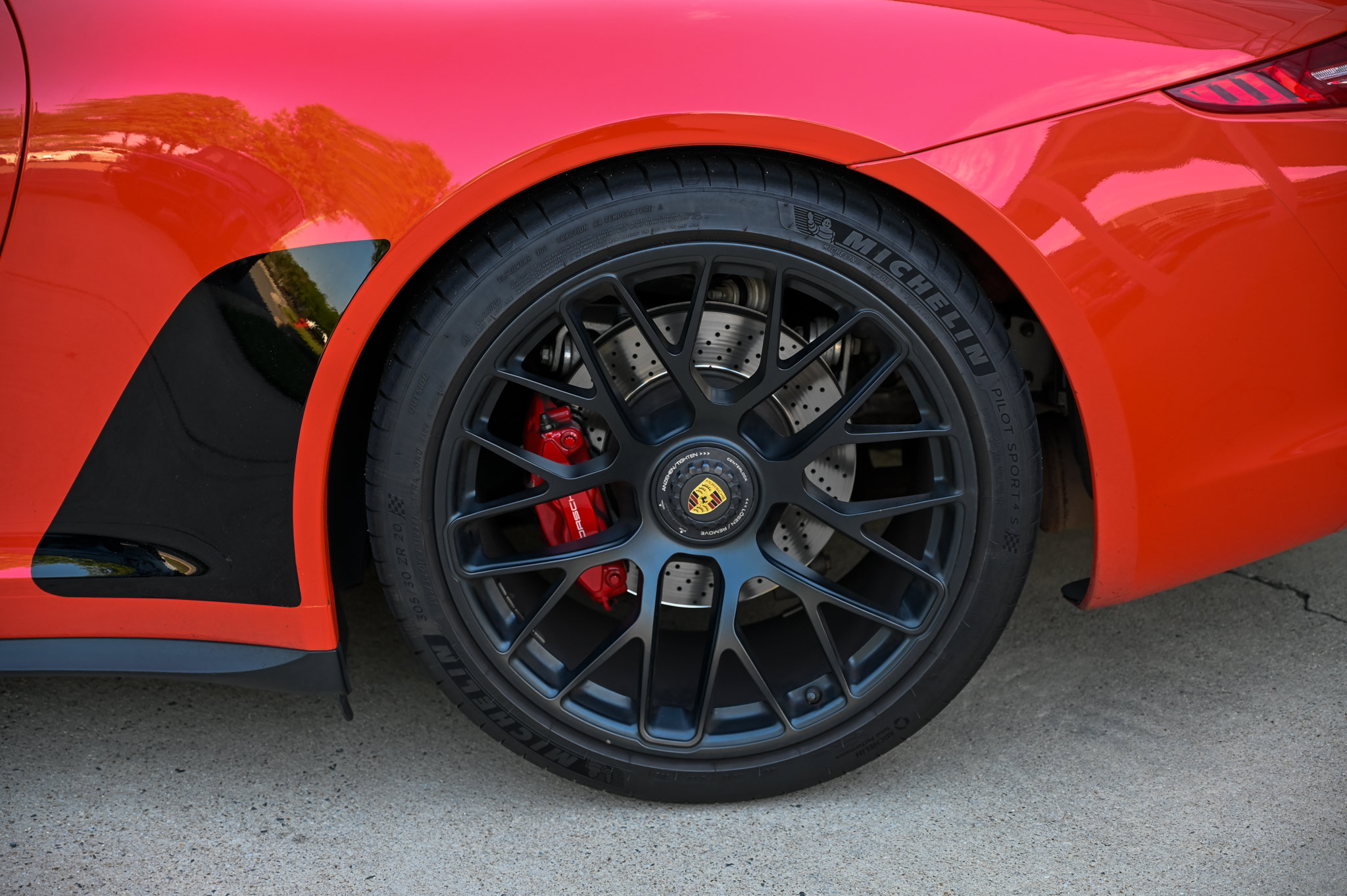 Used 2016 Porsche 911 Carrera GTS RWD image 10