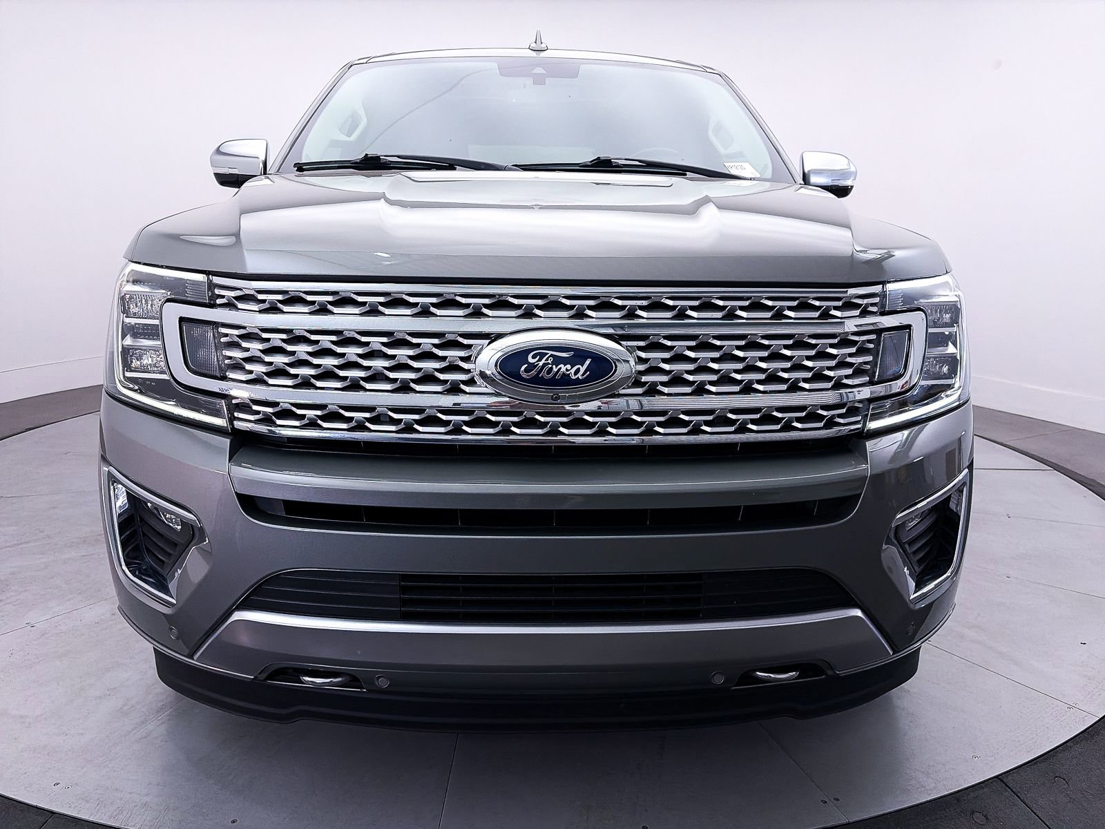 Used 2019 Ford Expedition Max Platinum AWD/4WD image 14