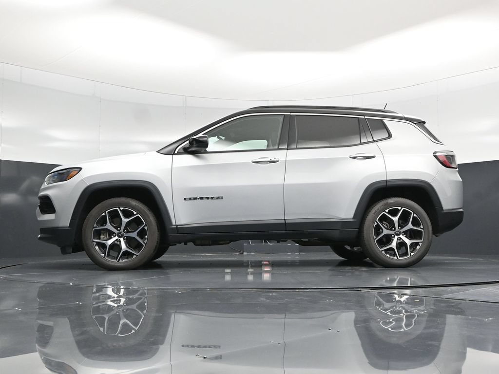 Used 2025 Jeep Compass Limited AWD/4WD image 57