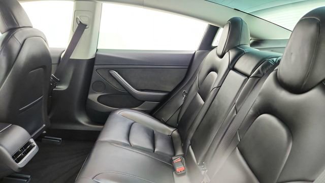 Used 2023 Tesla Model 3 Performance image 28