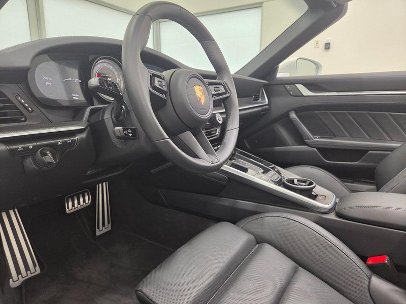 Used 2025 Porsche 911 Turbo AWD/4WD image 4