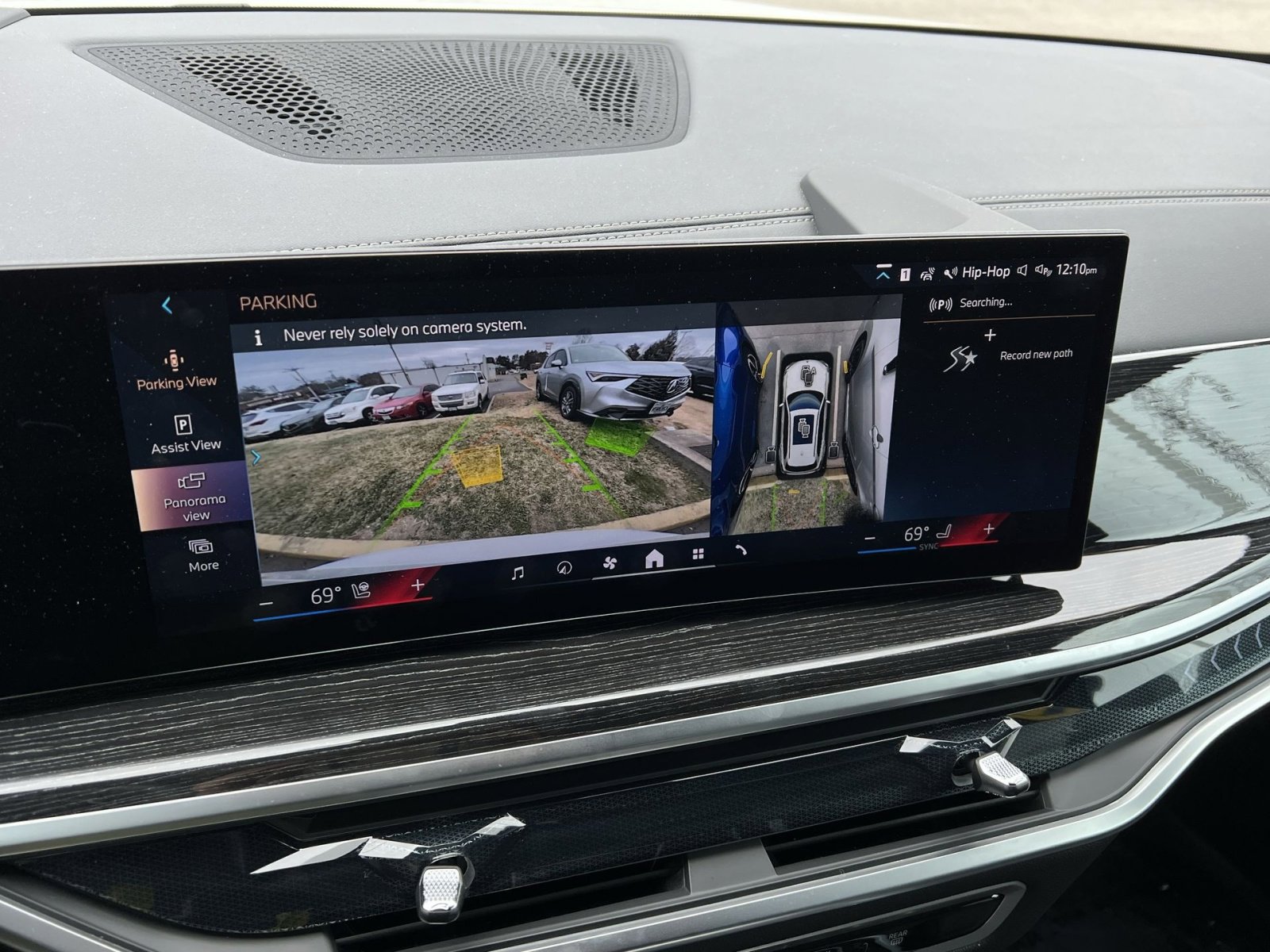 Used 2025 BMW X5 xDrive40i w/ M Sport Package image 16