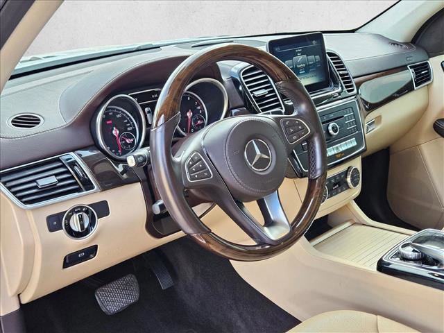 Used 2017 Mercedes-Benz GLS 450 4MATIC image 10