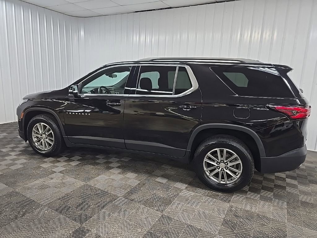Used 2023 Chevrolet Traverse LT image 4