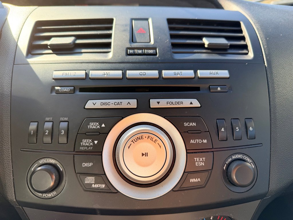 Used 2010 MAZDA MAZDA3 i Touring image 15