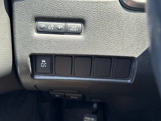 Used 2015 Nissan Murano SV AWD/4WD image 27