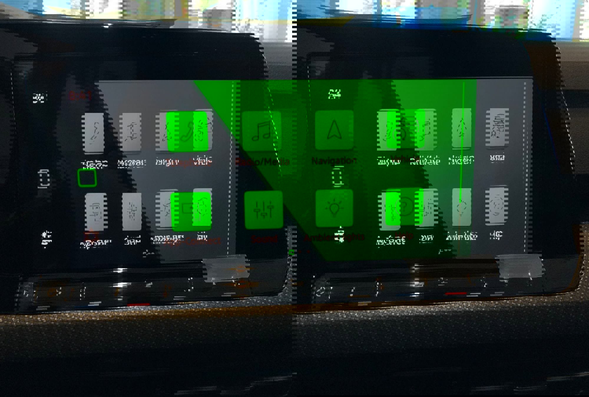 New 2024 Volkswagen Golf R image 25