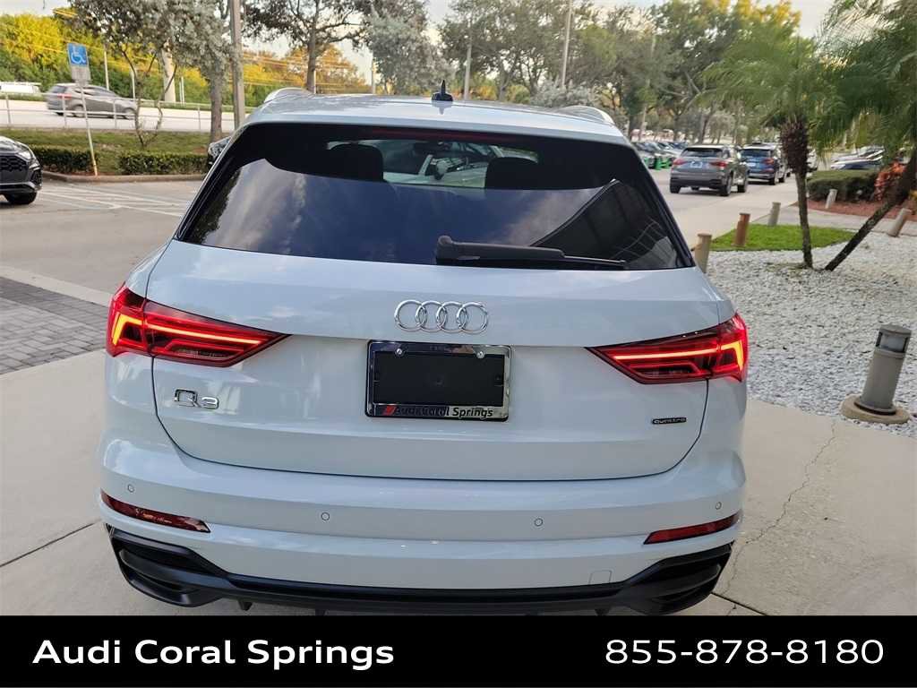 Certified 2022 Audi Q3 2.0T Premium Plus w/ Premium Plus Package image 5