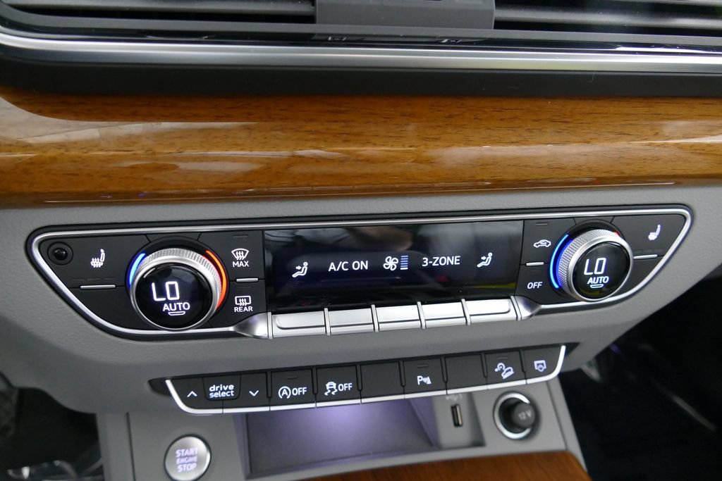 Certified 2022 Audi Q5 2.0T Premium w/ Convenience Package AWD/4WD image 20