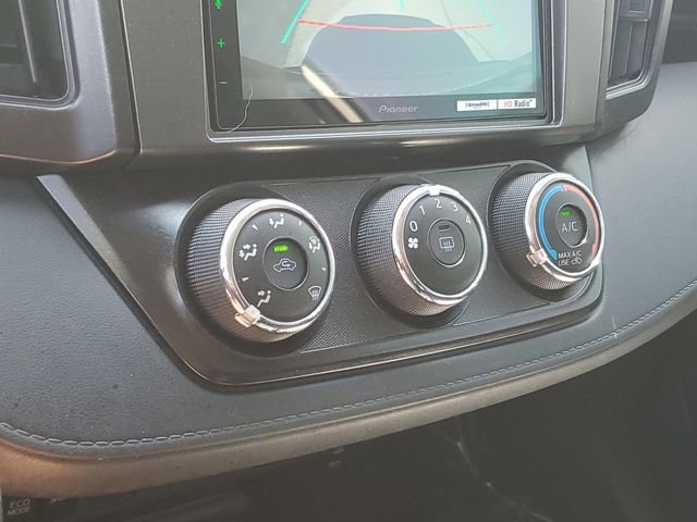 Used 2016 Toyota RAV4 LE AWD/4WD image 27