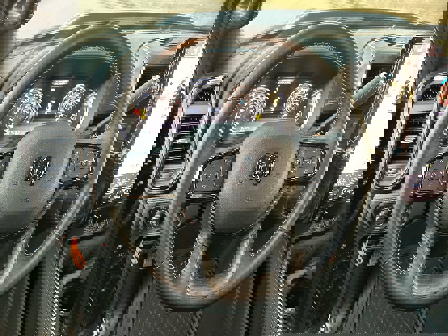 Used 2025 RAM 3500 Limited image 14