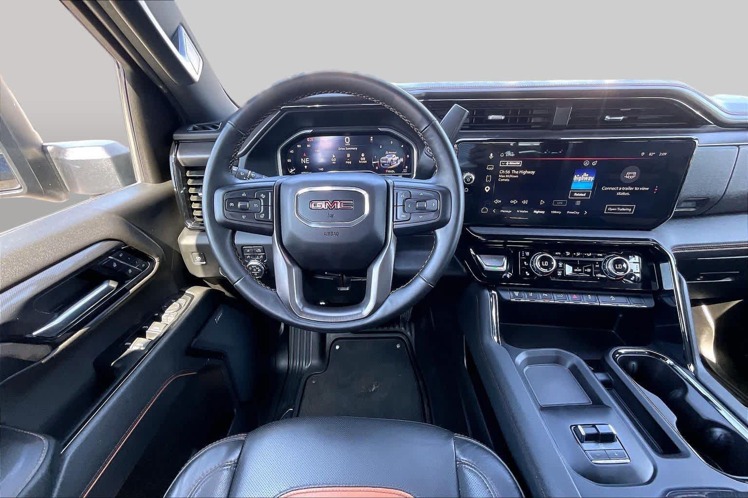 Used 2024 GMC Sierra 3500 AT4 w/ AT4 Premium Plus Package AWD/4WD image 6